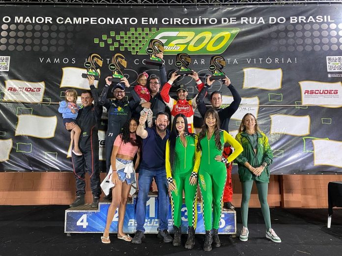 fórmula 200 pódio dario jardim
