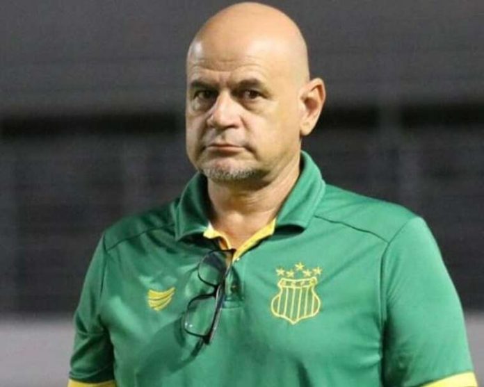 Goiatuba contrata novo diretor de futebol, preparador de goleiros e massagista Goiatuba contrata novo diretor de futebol, preparador de goleiros e massagista