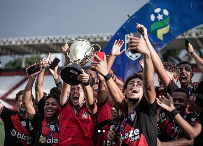Atlético campeão Taça Mané Garrincha sub-17 Basquiat FGF