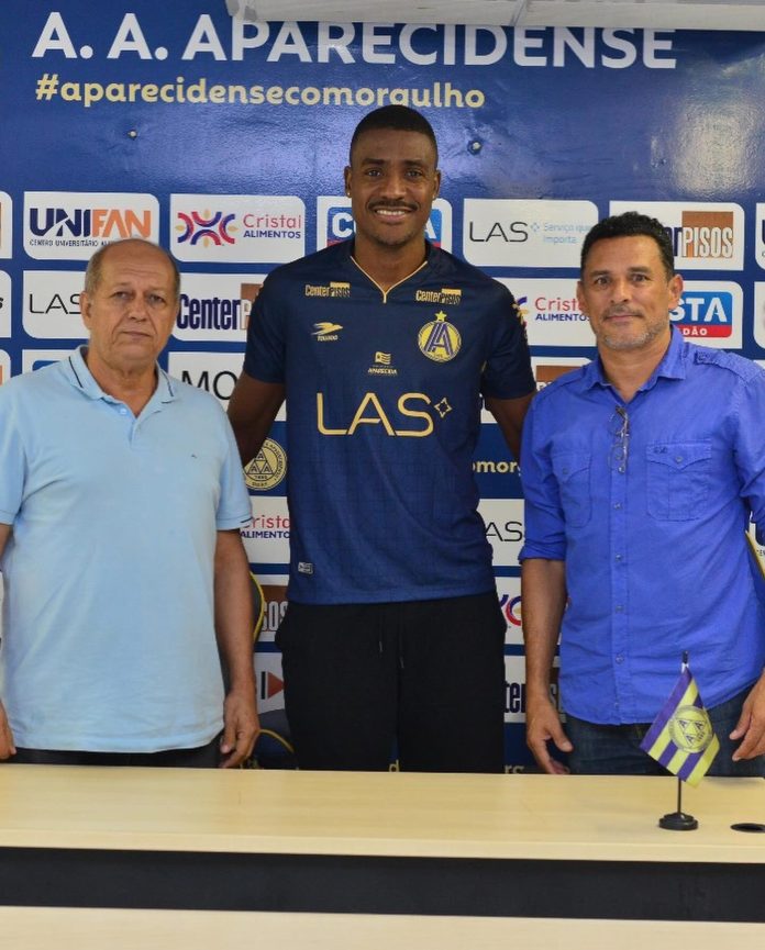 Aparecidense contrata zagueiro que estava atuando no futebol do Rio de Janeiro Aparecidense contrata zagueiro que estava atuando no futebol do Rio de Janeiro