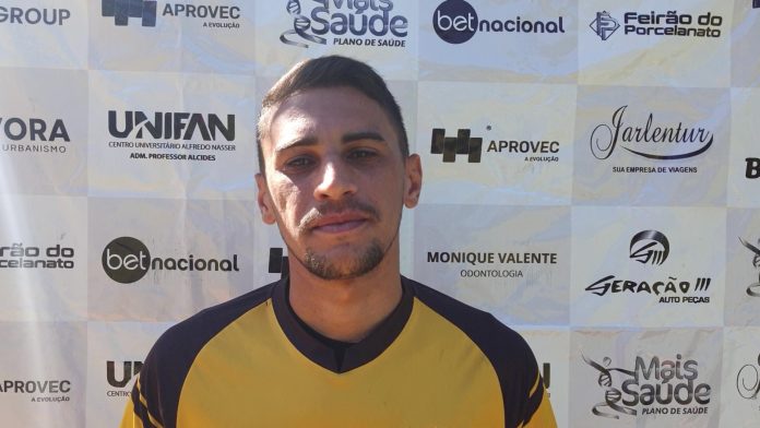 Lucas Piauí prega determinação para o Goiânia dar a volta por cima:  Lucas Piauí prega determinação para o Goiânia dar a volta por cima: