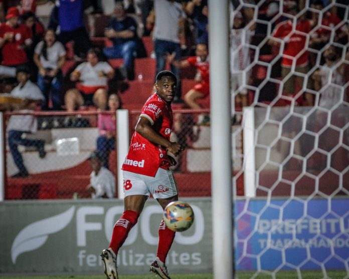 Igor Bolt fala sobre meta de gols e prega foco no mata-mata:  Igor Bolt fala sobre meta de gols e prega foco no mata-mata:
