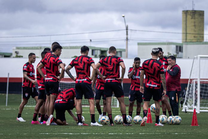 Elenco Atlético Goianiense fevereiro de 2024