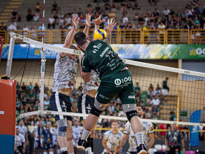 Goiás se impõe, vence decisão goiana contra Neurologia e conquista título da Superliga B Goiás se impõe, vence decisão goiana contra Neurologia e conquista título da Superliga B