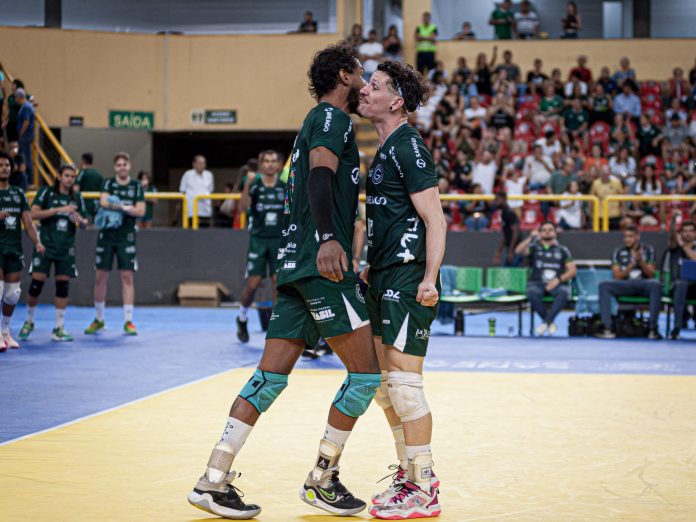 Goiás se impõe, vence decisão goiana contra Neurologia e conquista título da Superliga B Goiás se impõe, vence decisão goiana contra Neurologia e conquista título da Superliga B