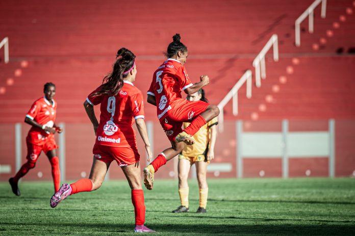 Vila Nova faz 7x4 no Aliança pelo primeiro jogo do Brasileirão Feminino A-3 Vila Nova faz 7x4 no Aliança pelo primeiro jogo do Brasileirão Feminino A-3