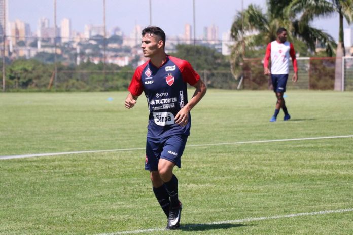 Atacante que estava emprestado à Aparecidense retorna ao Vila Nova para a Série B Atacante que estava emprestado à Aparecidense retorna ao Vila Nova para a Série B