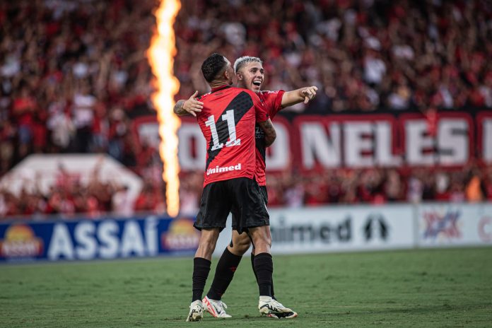 Pela 8ª vez, a primeira na história do Atlético-GO, um clube é tri consecutivo no Goianão Pela 8ª vez, a primeira na história do Atlético-GO, um clube é tri consecutivo no Goianão