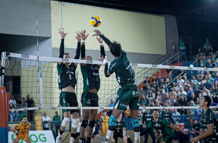 Saneago Goiás x Brasília Vôlei