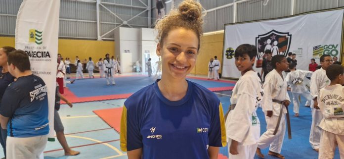 dangela guimarães