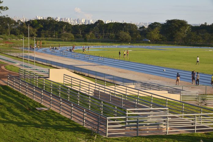Pista de atletismo da UFG