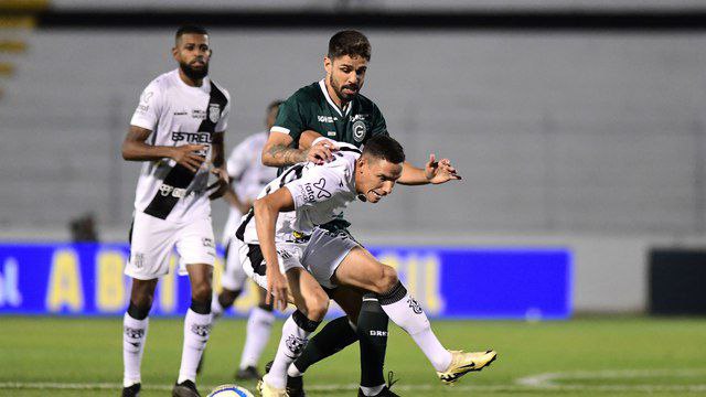 Ponte Preta x Goiás Foto Marcos Ribolli Ponte Preta (1)