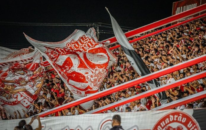 Torcida Vila Nova no OBA