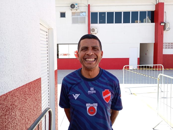 neilon carlos vila nova vôlei