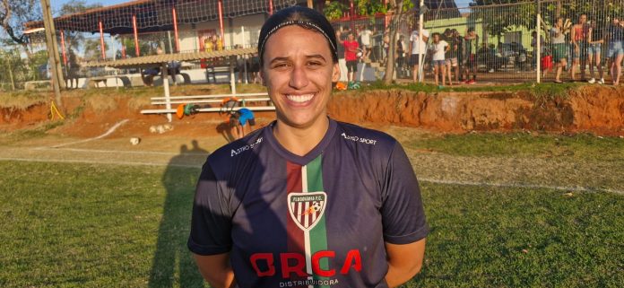 sara souza flugoiânia