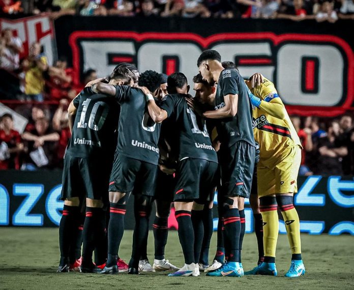 Elenco do Atlético-GO em ACG 0x1 Vasco, pela Série A 2024