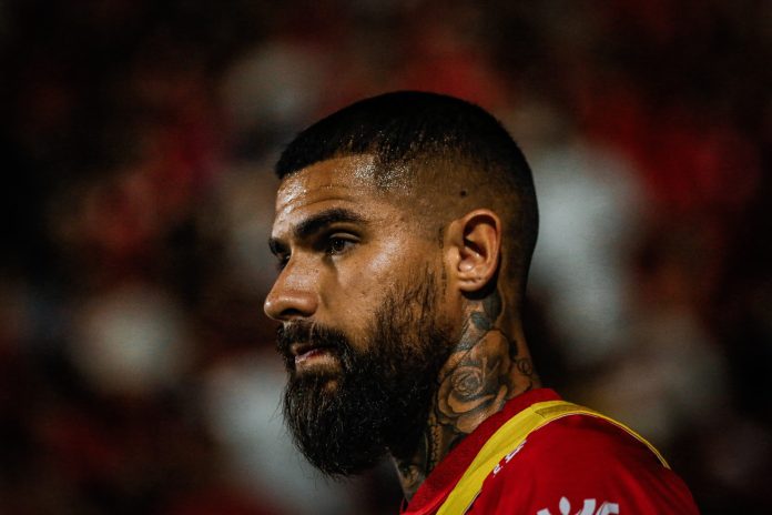 Juan Quintero é desligado do Vila por indisciplina