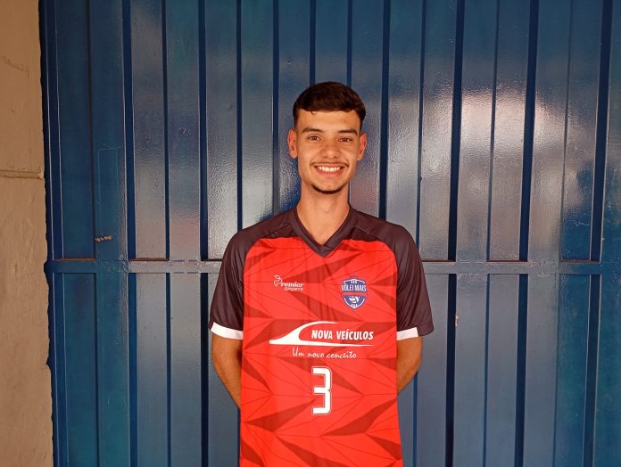 Gualberto Garcia, ponteiro de 20 anos do Vôlei Mais Itumbiara na LGV