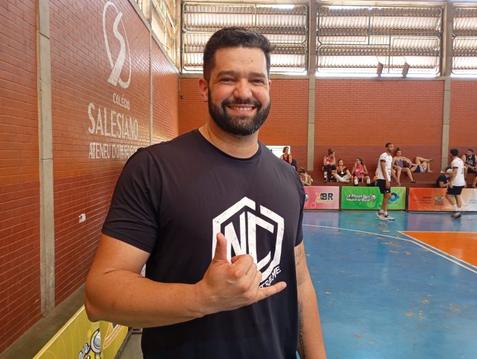 Vivalde Alves, técnico do Ace Open Sports