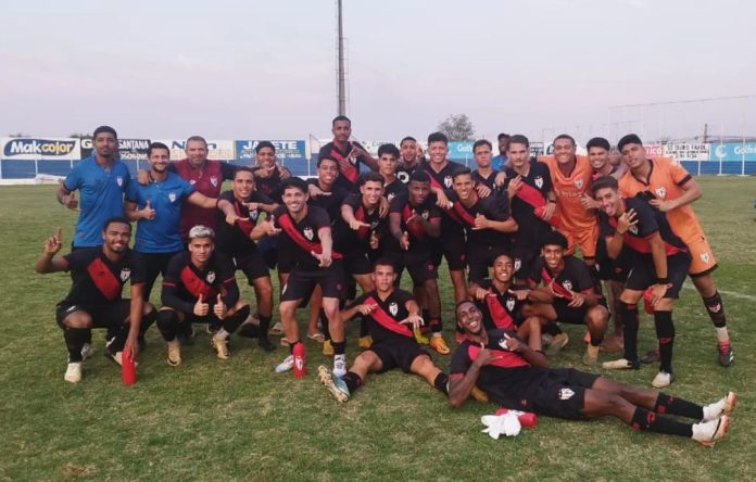 Elenco Atlético Copa Goiás sub-20 Foto Atlético Base