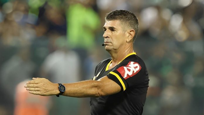 Marcelo de Lima Henrique, árbitro da Federação do RJ