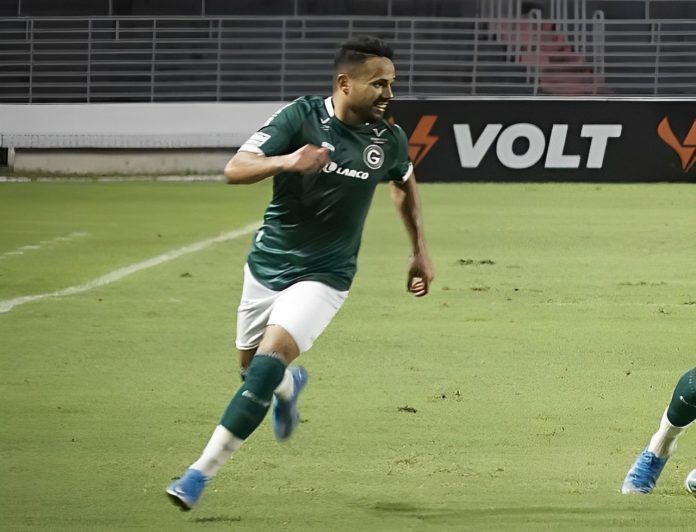 Ivan Martins, ex lateral-direito do Goiás, em 2021