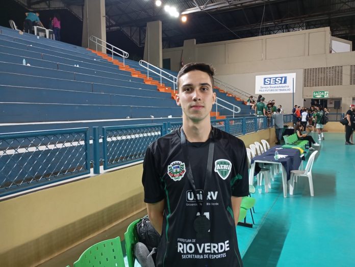 guilherme costa levantador aerv unirv