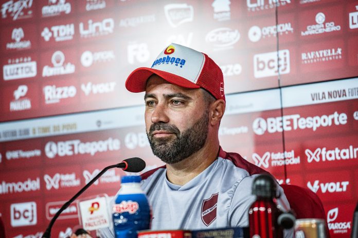 Rafael Lacerda 02 coletiva Vila Nova
