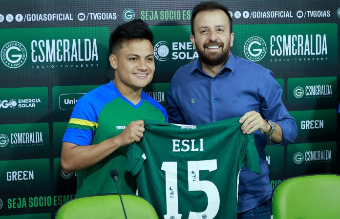 Esli Garcia Goiás Apresentado