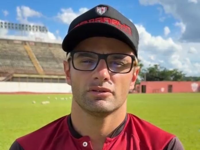 Lucas Zanella, técnico do Atlético-GO na Copinha 2025