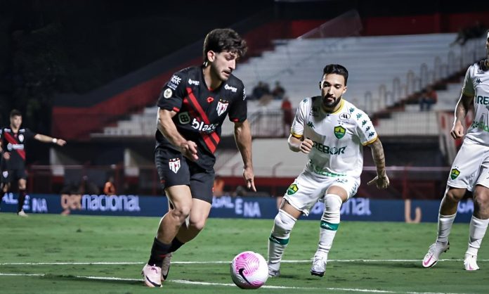 Matías Lacava, ex-meia venezuelano do Atlético-GO em 2024