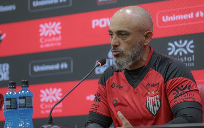 Rafael Guanaes técnico Atlético foto atlético