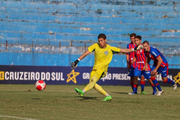 goleiro goiás copinha