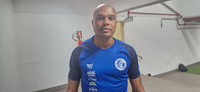 marcão zagueiro goianésia