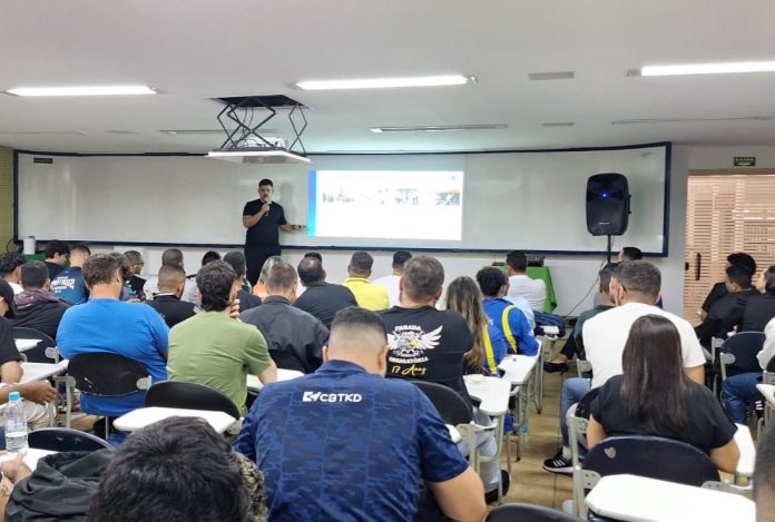 Curso preparatório de treinadores da FGTKD (taekwondo goiano) para 2025