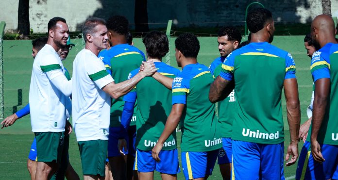 MANCINI E ELENCO GOIÁS TREINO FOTO ROSIRON RODRIGUES SE