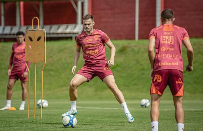 GABRIEL POVEDA VILA NOVA TREINAMENTO