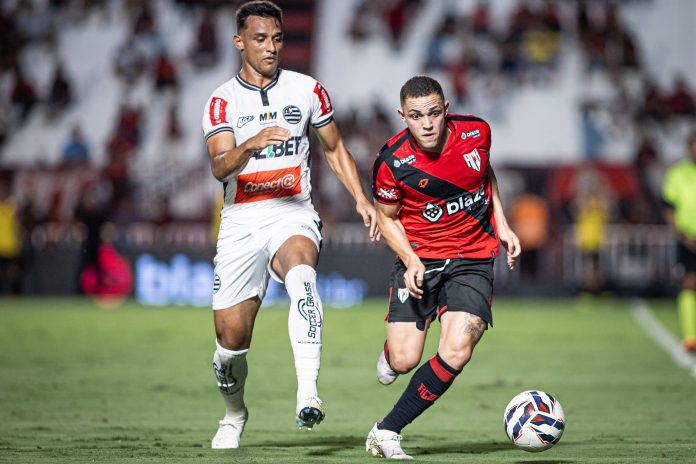 Marcelinho em Atlético GO x Athletic MG - 1ª rodada da Série B 2025