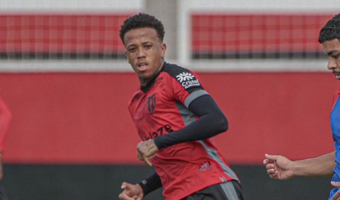 LUISÃO ATLÉTICO-GO FOTO BRUNO CORSINO