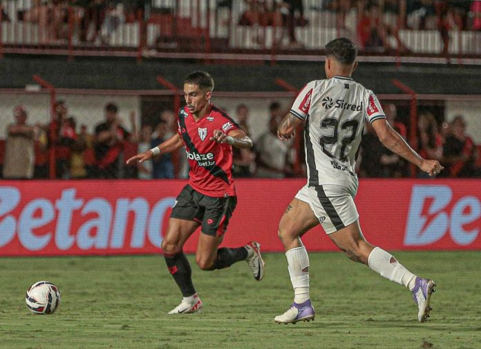 Raí Ramos em Atlético-GO 4x2 Athletic-MG - 1ª rodada da Série B 2025