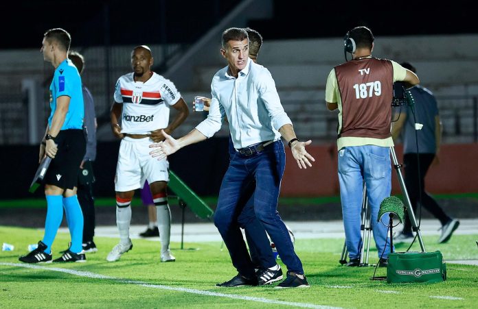 Vagner Mancini em Botafogo-SP 0x1 Goiás - 5ª rodada da Série B 2025