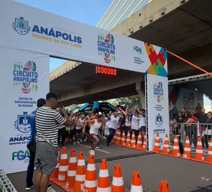 corrida de rua aps 1 foto da largada da 2ª etapa do circuito anapolino de corrida de rua 2025