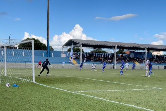 goiatuba limeira 1 foto da partida entre goiatuba e inter de limeira pelo brasileirão série d