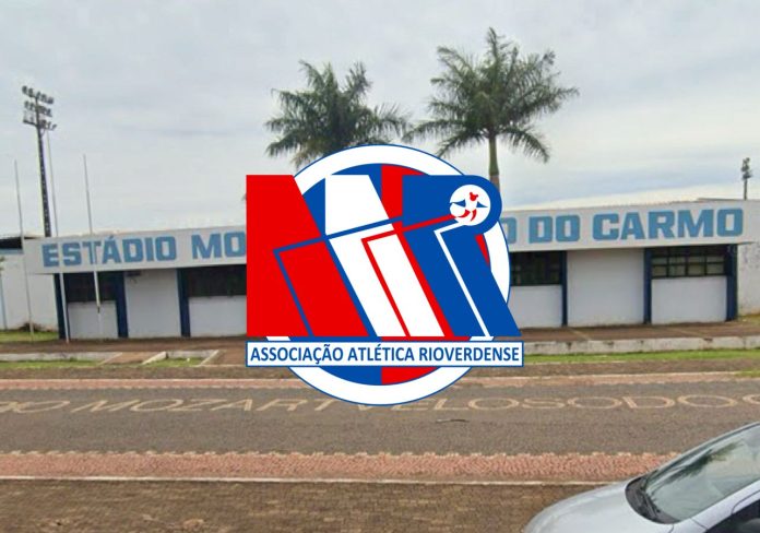 mozart veloso 1 montagem com estádio mozart veloso do carmo e escudo da rioverdense