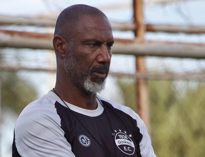 Guará, técnico do Goiânia na Série D 2025