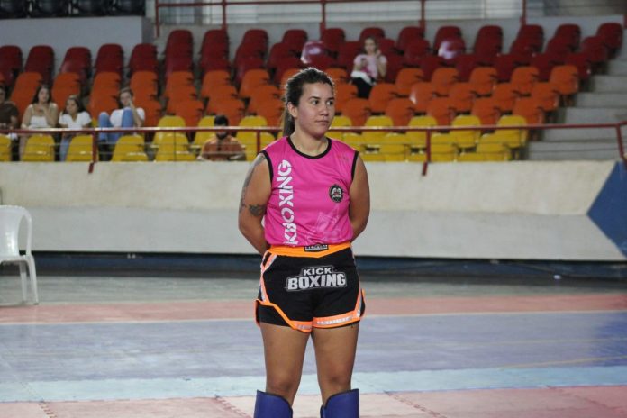 IMG_5551 foto da atleta de kickboxing maria fernanda siqueira no toanam