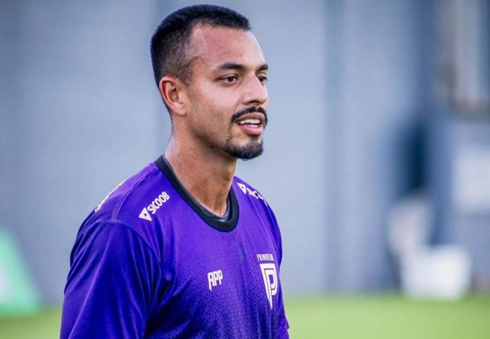 Lucas Cardoso, goleiro do Morrinhos em 2025
