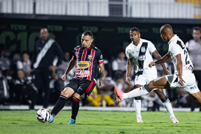 Samuel Michels em Ponte Preta 2x0 Anápolis - 4ª rodada da Série C 2025