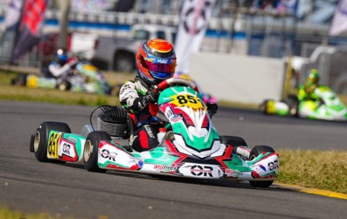 THEO SALOMAO KART FOTO