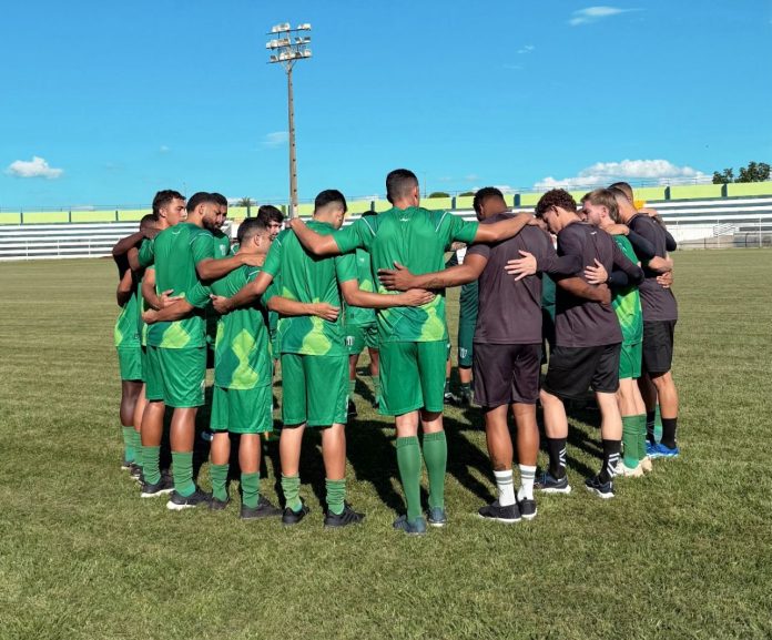 rio verde 1 atletas do esporte clube rio verde durante treino